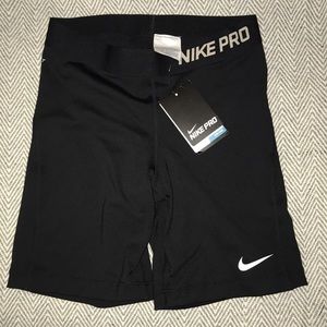 Nike pro